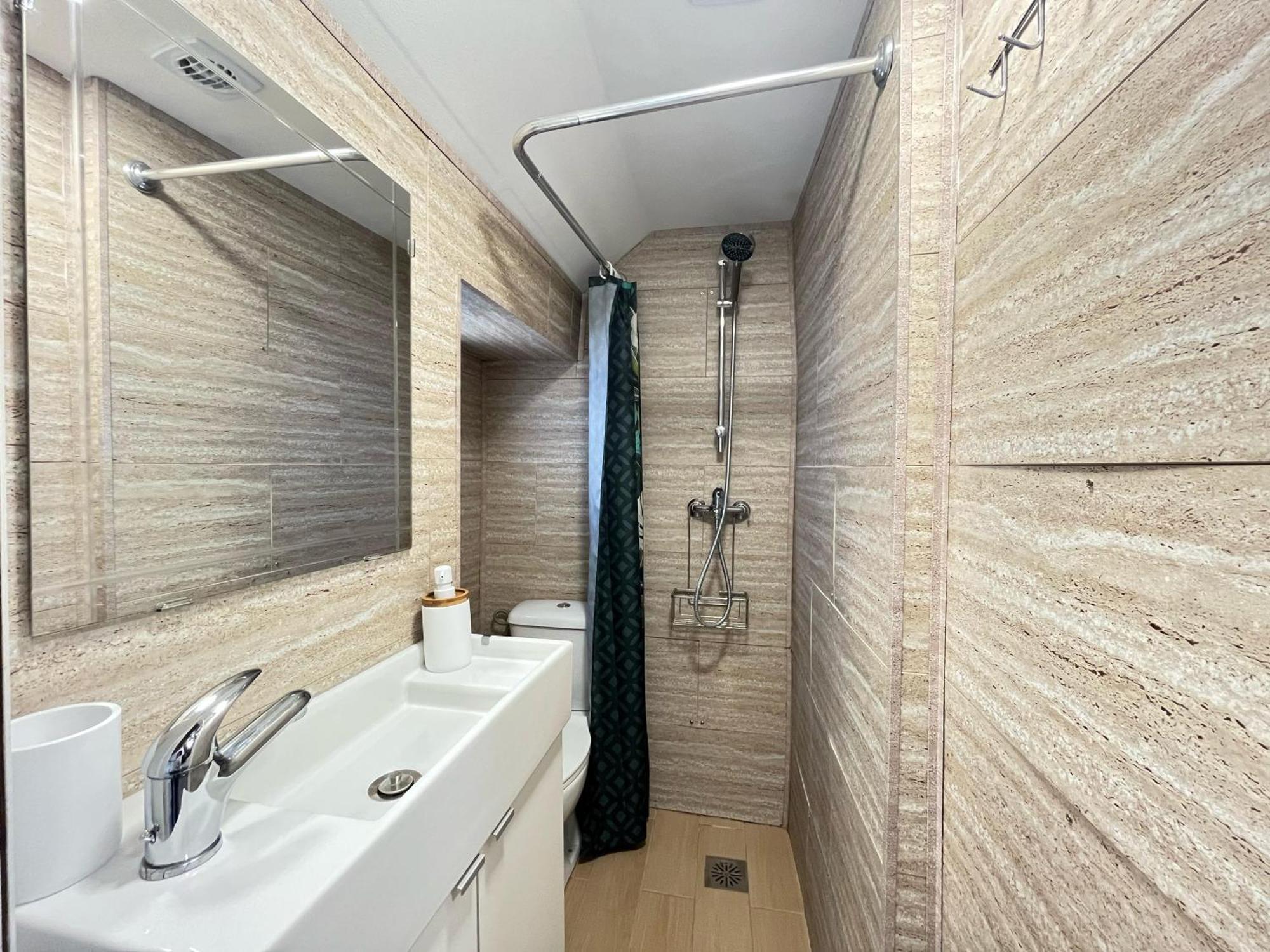 Free Parking, 40 Meters From The Beach, Wi-Fi, Ac 埃斯特波纳 客房 照片