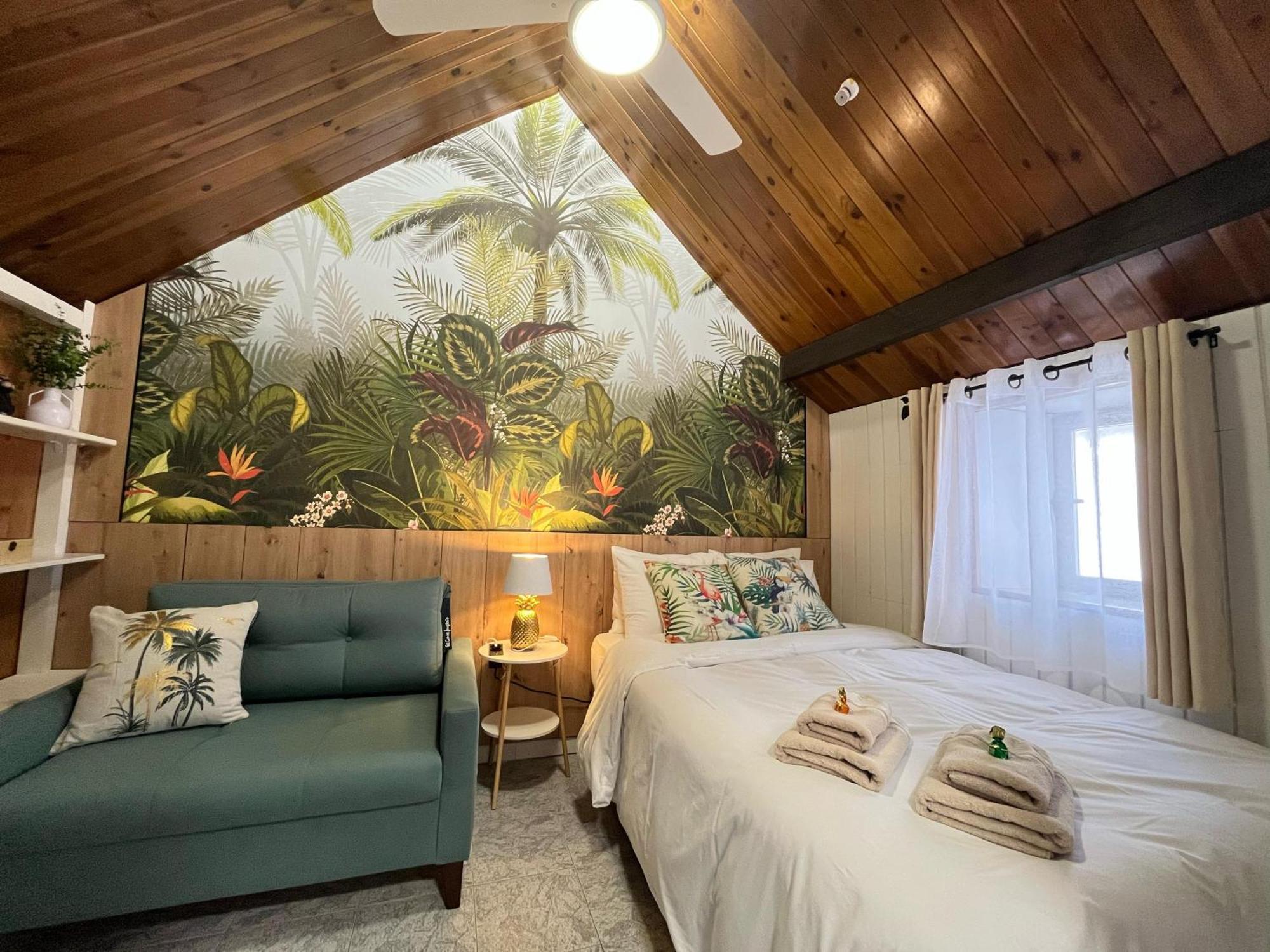 Free Parking, 40 Meters From The Beach, Wi-Fi, Ac 埃斯特波纳 客房 照片